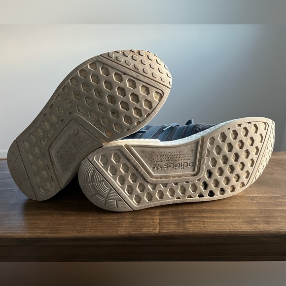 ADIDAS WOMEN'S NMD_R1 W - Picture 6 of 8